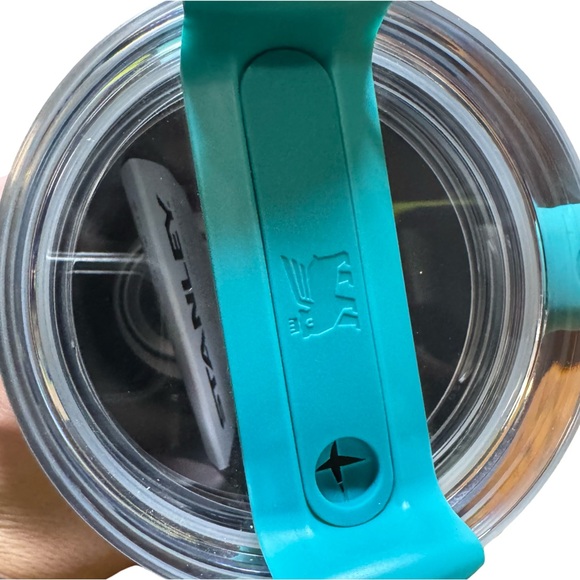 Stanley 40oz. Quencher Tumbler with Teal Handle - Picture 3 of 3
